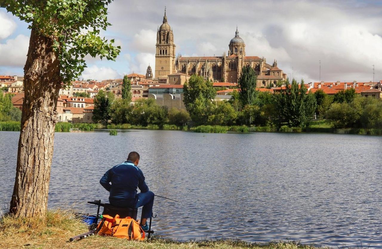 Pension Virginia By Vivere Stays Salamanca Esterno foto